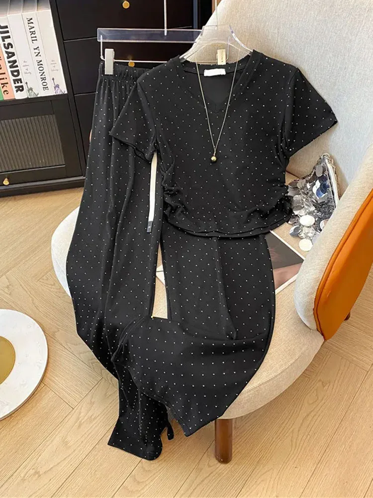 Casual Elegant Ladies 2 Piece Sets Solid Color Linen Short Sleeve V Neck Blouse Loose Wide Leg Pants Matching Suit 2025
Casual Elegant Ladies 2 Piece Sets Solid Color Linen Short Sleeve V Neck Blouse Loose Wide Leg Pants Matching Suit 2025