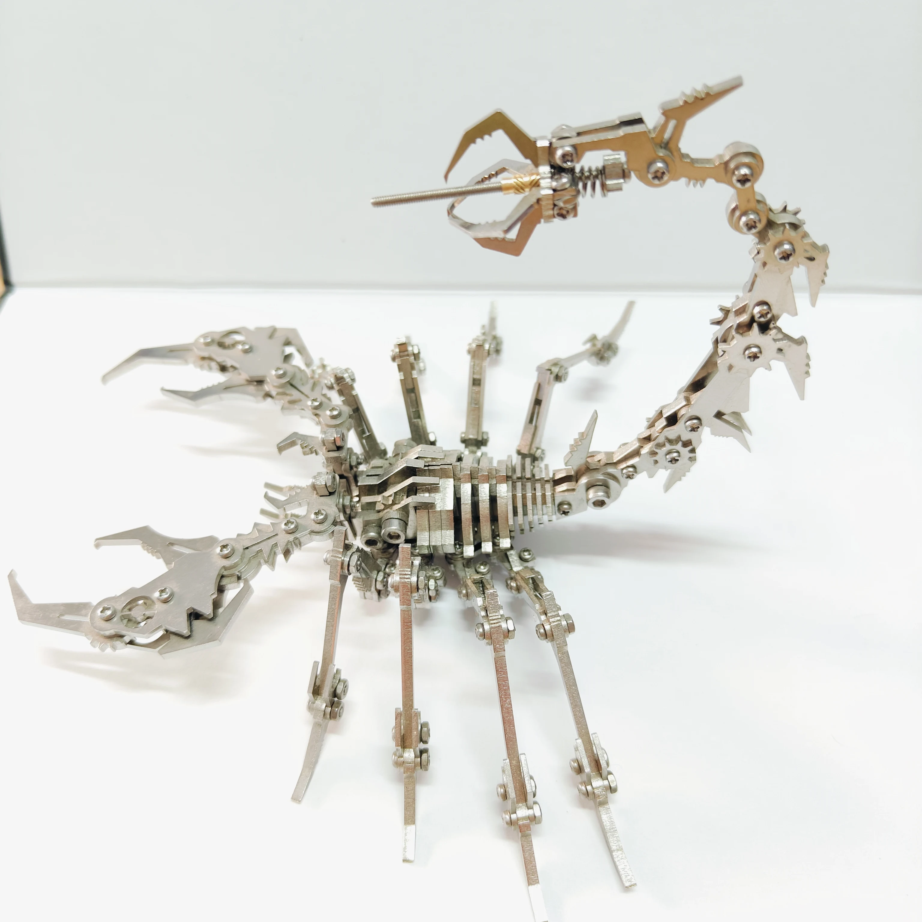 MOKR 3D металлическая головоломка Король скорпионов, детская игрушка, образовательное обучение, сделай сам, ремесло, подарок на Рождество, день рождения, сборная модель Fi
MOKR 3D металлическая головоломка Король скорпионов, детская игрушка, образовательное обучение, сделай сам, ремесло, подарок на Рождество, день рождения, сборная модель Fi