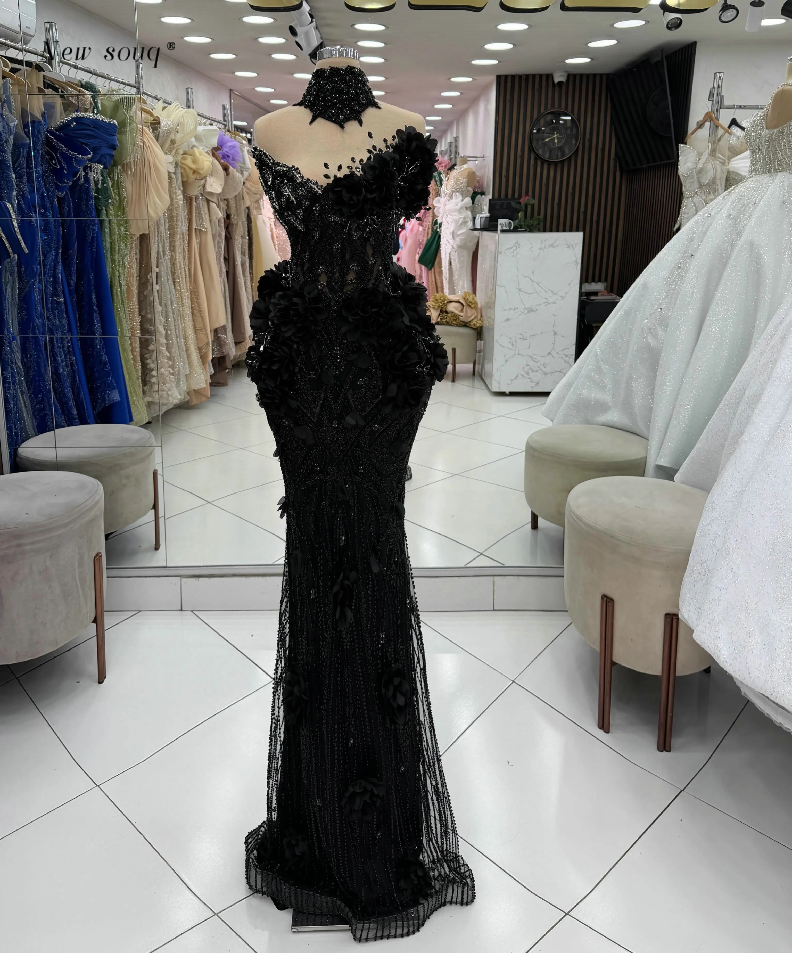 Black Long Prom Dresses 2026 Customized Arabic Crystals Beaded Floral Sleeveless Evening Gowns Turkey Wedding Party Abiye
Black Long Prom Dresses 2026 Customized Arabic Crystals Beaded Floral Sleeveless Evening Gowns Turkey Wedding Party Abiye