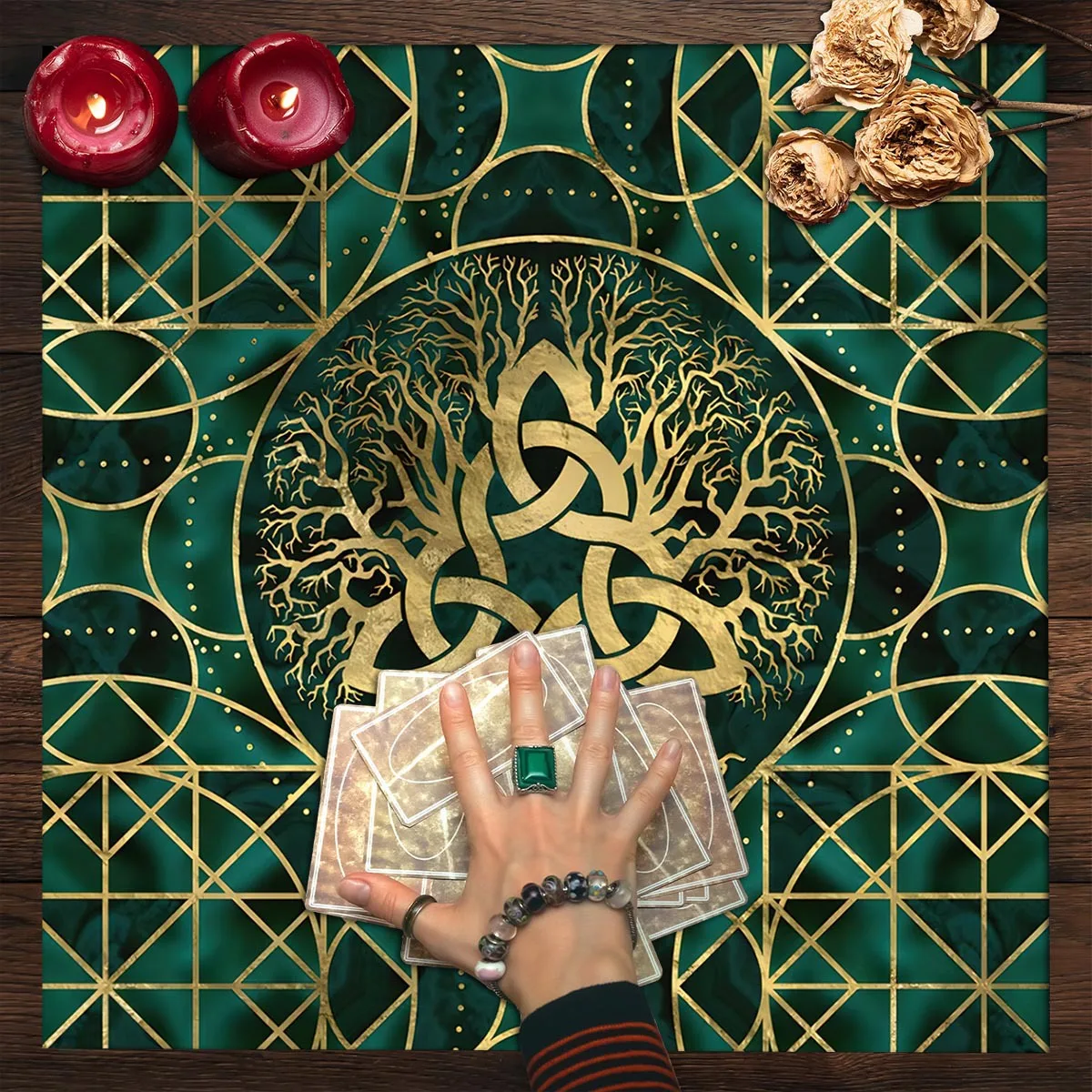 1PC Emerald Gold Celtic World Tree Tarot Tablecloth Occult Mystical Divination Table Cover For Witchy Spiritual Reading Decor
1PC Emerald Gold Celtic World Tree Tarot Tablecloth Occult Mystical Divination Table Cover For Witchy Spiritual Reading Decor