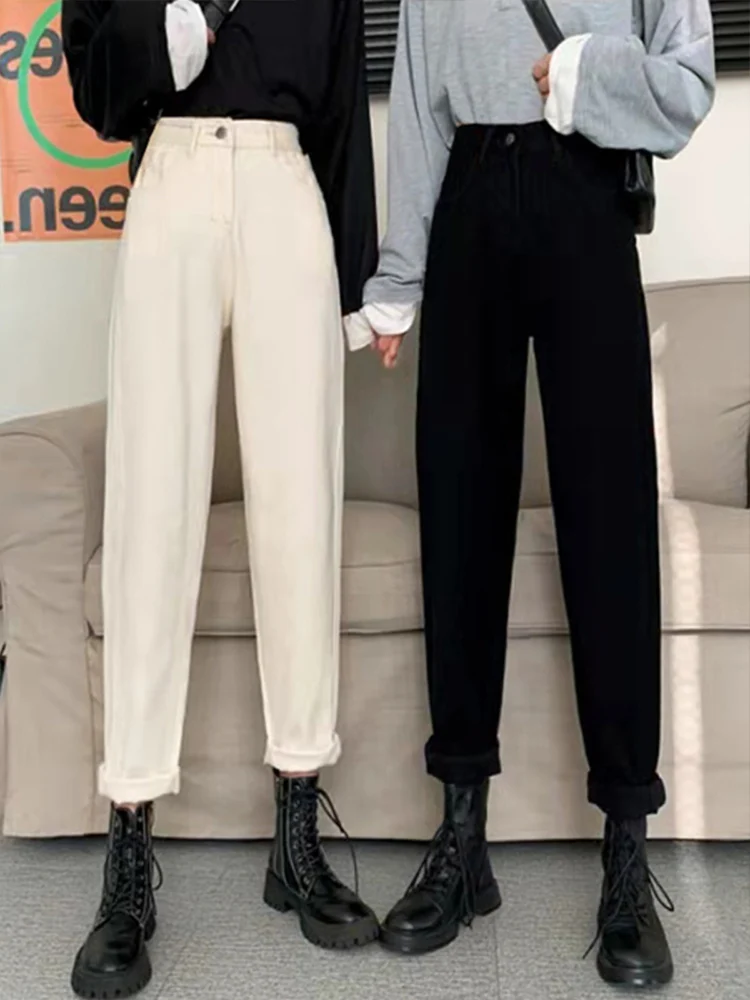 Белые широкие джинсы с высокой талией. Женские зимние новые узкие прямые брюки-огурец. Брюки-груша в стиле аpe Harlan.
Белые широкие джинсы с высокой талией. Женские зимние новые узкие прямые брюки-огурец. Брюки-груша в стиле аpe Harlan.