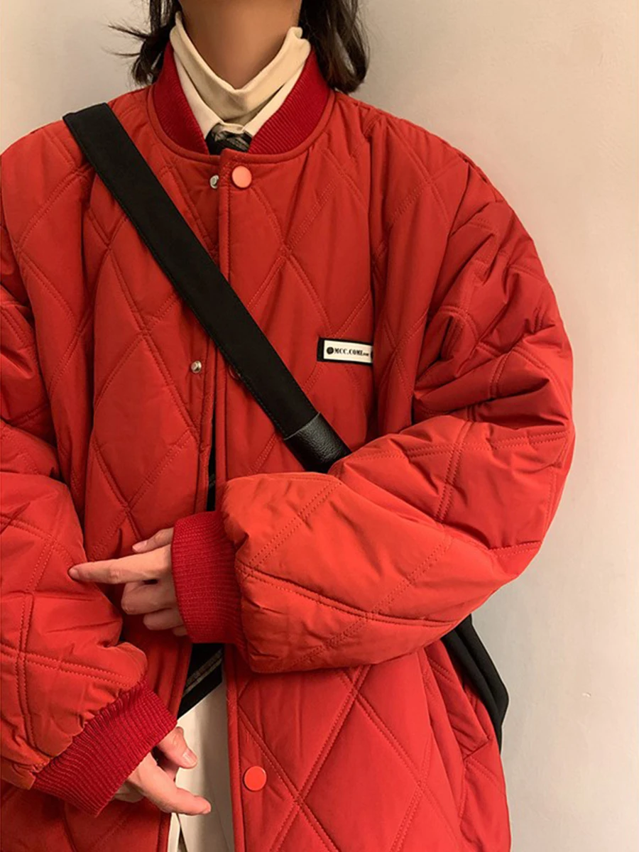 Thickened Diamond Pattern Cityboy Cotton Jacket for Men Winter Baseball Coat Wine Red Pilot Jacket Loose Fit Casual Style
Thickened Diamond Pattern Cityboy Cotton Jacket for Men Winter Baseball Coat Wine Red Pilot Jacket Loose Fit Casual Style