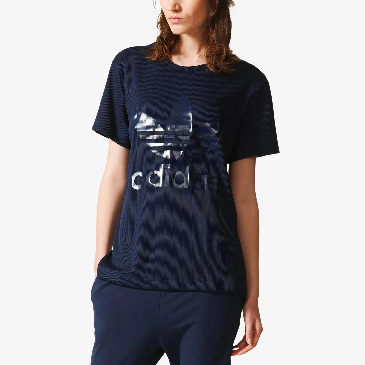 Adidas Authentic Autumn Women's Round Neck Large Logo Breathable Comfortable Short Sleeve T-Shirt BR9378
Adidas Authentic Autumn Women's Round Neck Large Logo Breathable Comfortable Short Sleeve T-Shirt BR9378