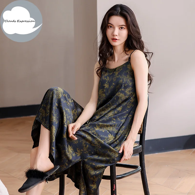 Summer Imitate Silk Night Dress With Bra-padded Elegant Women’s Nightgowns Sleepshirts Femme Satin Homewear Nightdress Fashion
Summer Imitate Silk Night Dress With Bra-padded Elegant Women’s Nightgowns Sleepshirts Femme Satin Homewear Nightdress Fashion
