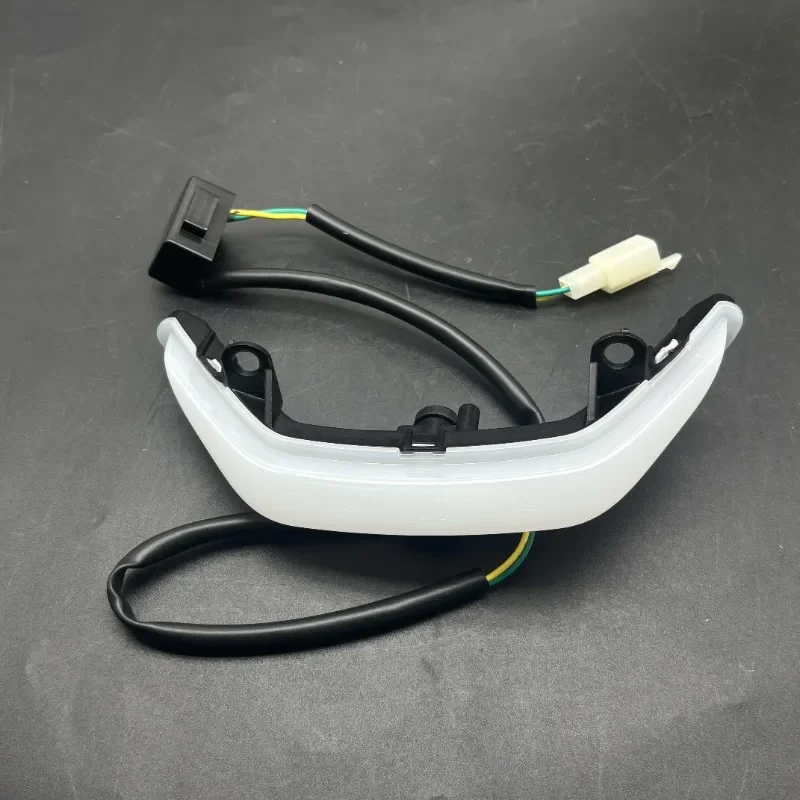 For Peugeot Speedfight SF4 QP150T-G Front Position Lamp Assembly 1pcs
For Peugeot Speedfight SF4 QP150T-G Front Position Lamp Assembly 1pcs