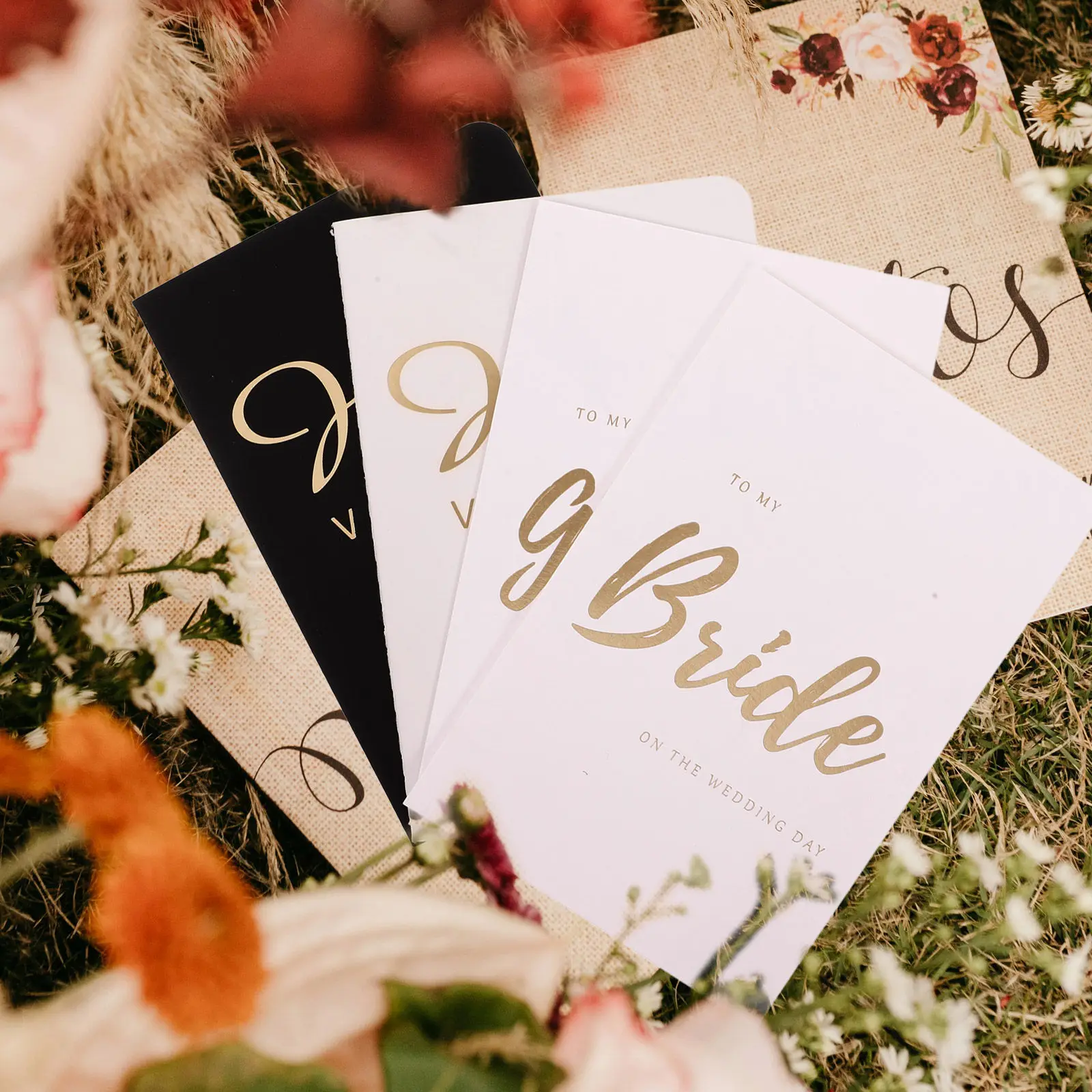 4Pcs Vow Books Gold Foil Lettering Wedding His Hers Vow Renewal Booklet Engagement Bridal Shower Party Favor White
4Pcs Vow Books Gold Foil Lettering Wedding His Hers Vow Renewal Booklet Engagement Bridal Shower Party Favor White