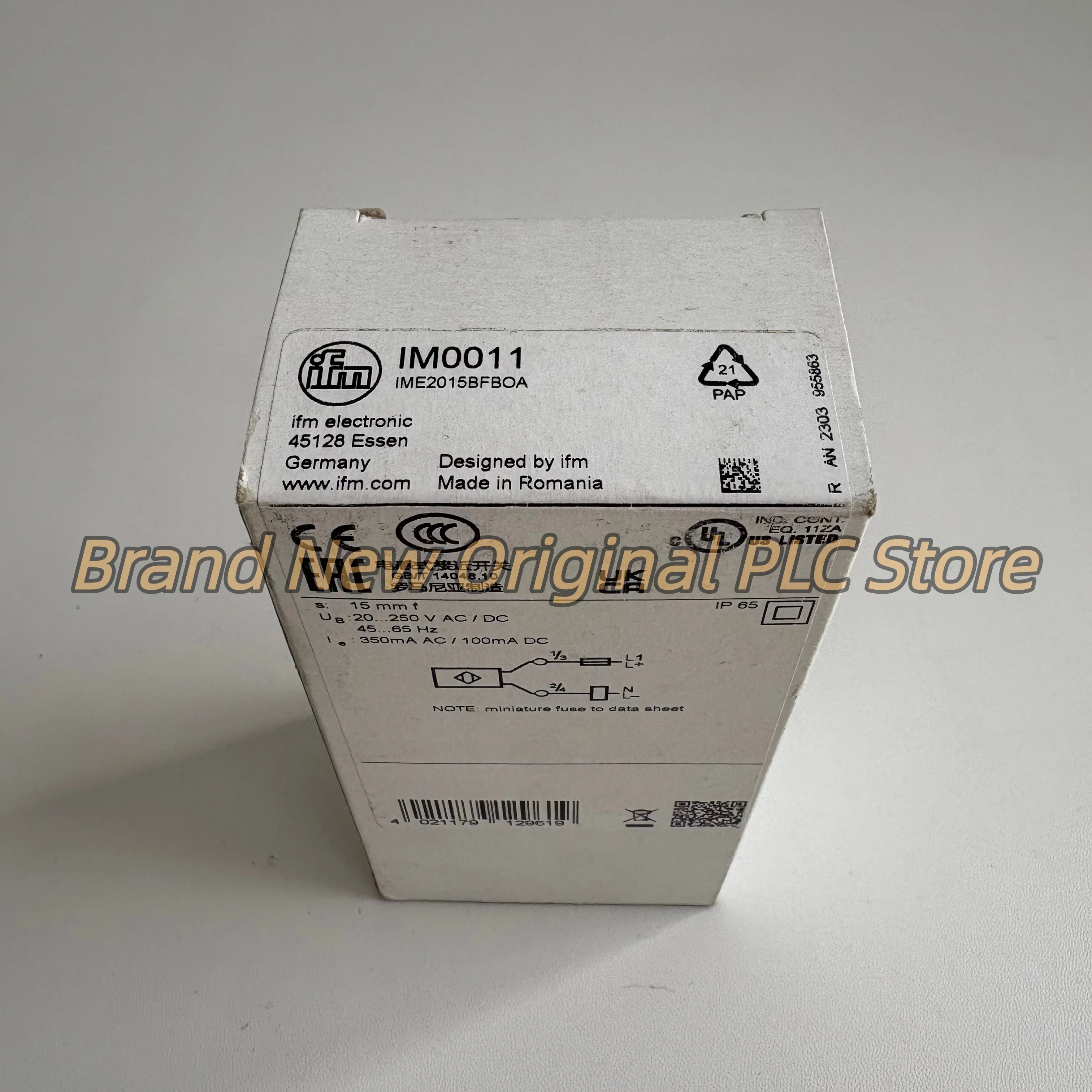IM0011 Brand New inductive proximity switch
IM0011 Brand New inductive proximity switch