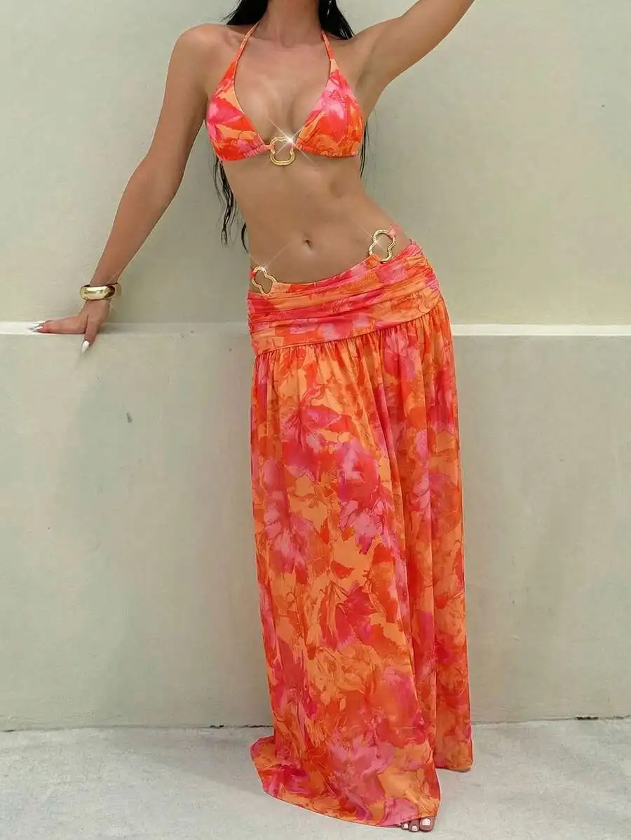 Women 3pcs Set Glossy Floral Print Halter Bikini With Metal Ring Decor And Long Beach Cover Up Dress
Women 3pcs Set Glossy Floral Print Halter Bikini With Metal Ring Decor And Long Beach Cover Up Dress