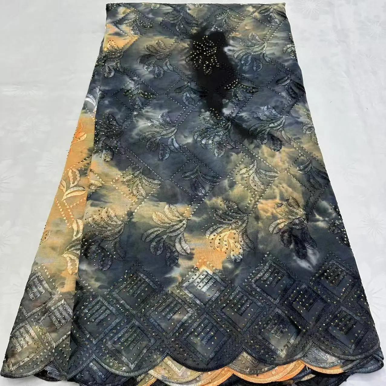 Nigerian 100%Cotton Lace Fabric 5 Yards 2025 Hight Quality Stones Swiss Voile Lace Fabric for Women Birthday Party Dress LY2548
Nigerian 100%Cotton Lace Fabric 5 Yards 2025 Hight Quality Stones Swiss Voile Lace Fabric for Women Birthday Party Dress LY2548