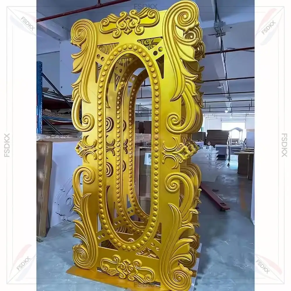 Low Price Wholesale Wedding Decoration Luxury Golden Curve Wedding Arch Backdrop
Low Price Wholesale Wedding Decoration Luxury Golden Curve Wedding Arch Backdrop