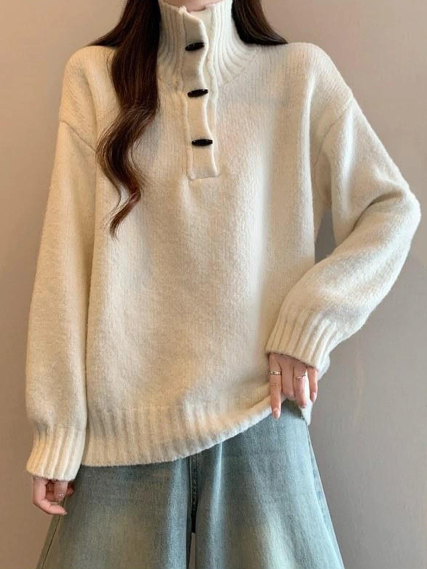 Корейский вязаный свитер с высоким воротником на пуговицах, женский, больших размеров, свободный, с открытыми плечами, утепленный, осень-зима
Корейский вязаный свитер с высоким воротником на пуговицах, женский, больших размеров, свободный, с открытыми плечами, утепленный, осень-зима