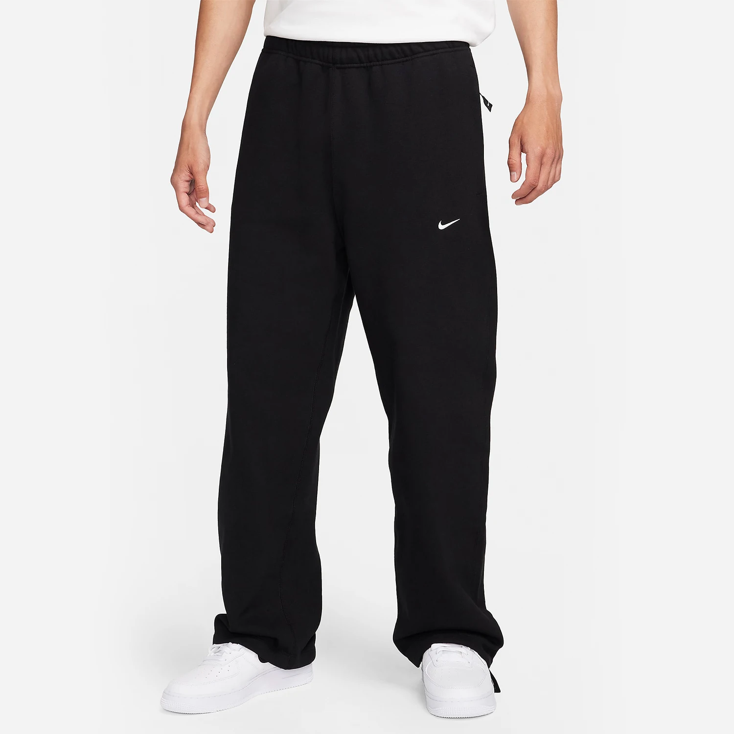 Nike Authentic Sportswear Swoosh Men's Fleece Pants FN3343-010
Nike Authentic Sportswear Swoosh Men's Fleece Pants FN3343-010