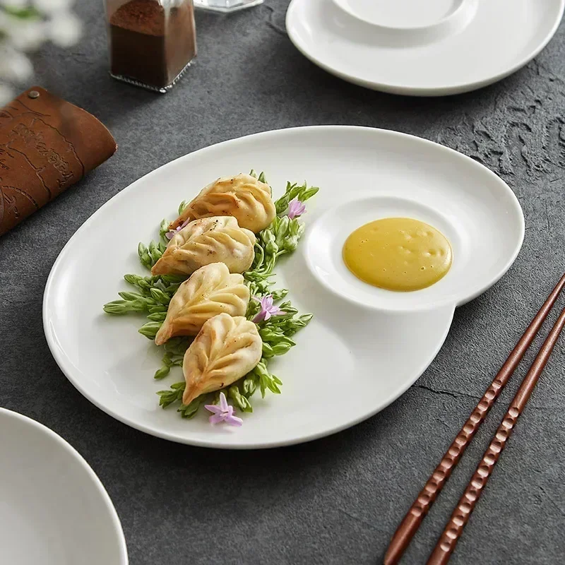 White spiral partition plate ceramic dumplings sushi plate with vinegar dish Creative hotel restaurant fries with shrimp plate
White spiral partition plate ceramic dumplings sushi plate with vinegar dish Creative hotel restaurant fries with shrimp plate