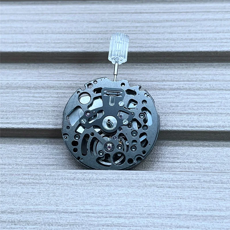 A06K NH70/NH70A Скелетонизированный механический механизм, черный металл, 3-стрелочный автоматический механизм с автоподзаводом
A06K NH70/NH70A Скелетонизированный механический механизм, черный металл, 3-стрелочный автоматический механизм с автоподзаводом