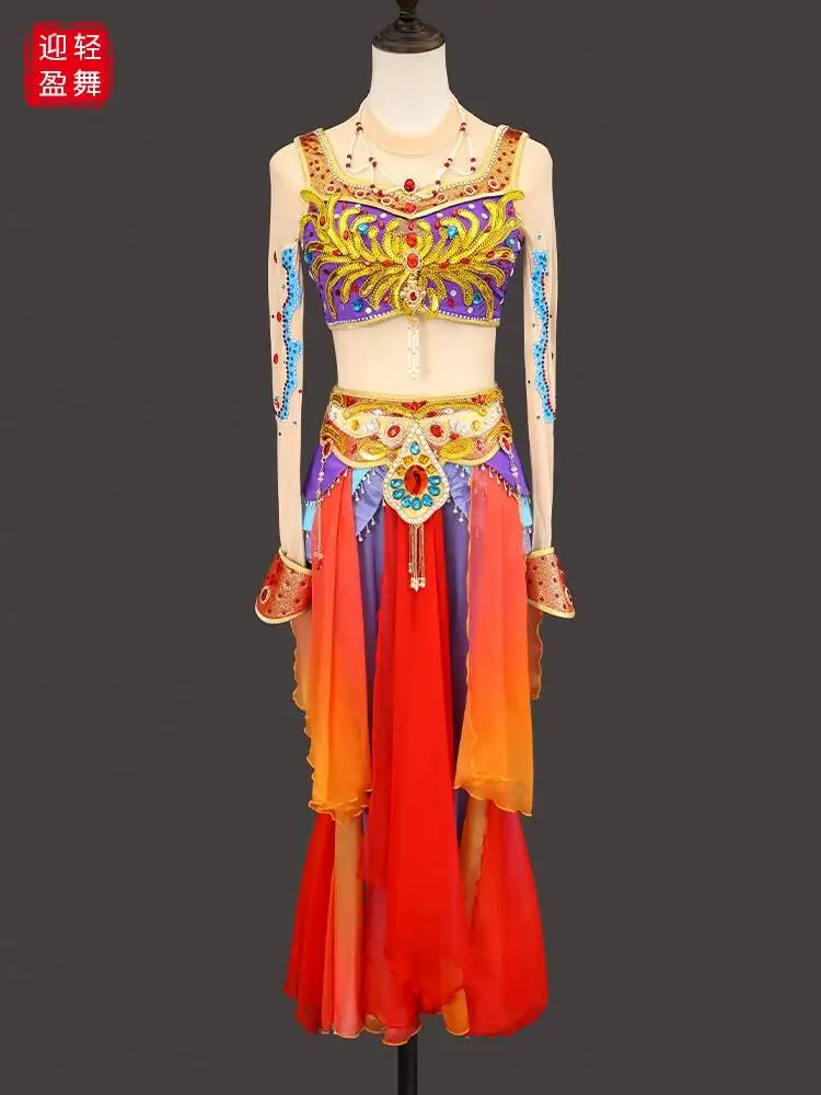 Chinese Dunhuang Style Dance Dress Sequined and Embroidered Traditional Classical Stage Performance Costume for Women
Chinese Dunhuang Style Dance Dress Sequined and Embroidered Traditional Classical Stage Performance Costume for Women