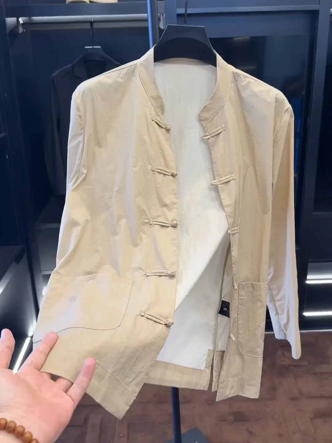 High Quality Men's Spring Summer New Style Sun Protection Tang Suit Jacket Handsome Versatile Cool Casual Long Sleeve Coat
High Quality Men's Spring Summer New Style Sun Protection Tang Suit Jacket Handsome Versatile Cool Casual Long Sleeve Coat