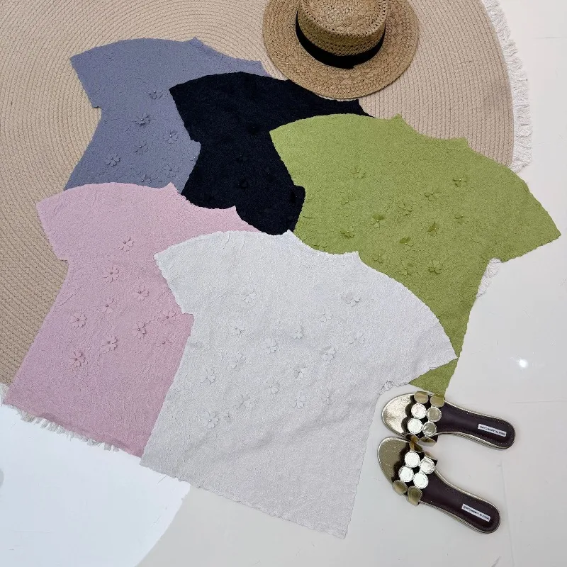 Miyake Pleated Original T-Shirt 2026 New Handmade Embroidery Custom Flower Solid Color Small Top Half High Neck Slim Fit Pleat
Miyake Pleated Original T-Shirt 2026 New Handmade Embroidery Custom Flower Solid Color Small Top Half High Neck Slim Fit Pleat