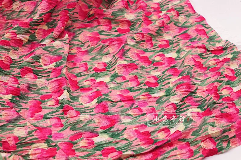 Fabric width 150cmx100cm rose red tulip print fashionable simple spring and summer breathable light DIY dress shirt cheongsam
Fabric width 150cmx100cm rose red tulip print fashionable simple spring and summer breathable light DIY dress shirt cheongsam