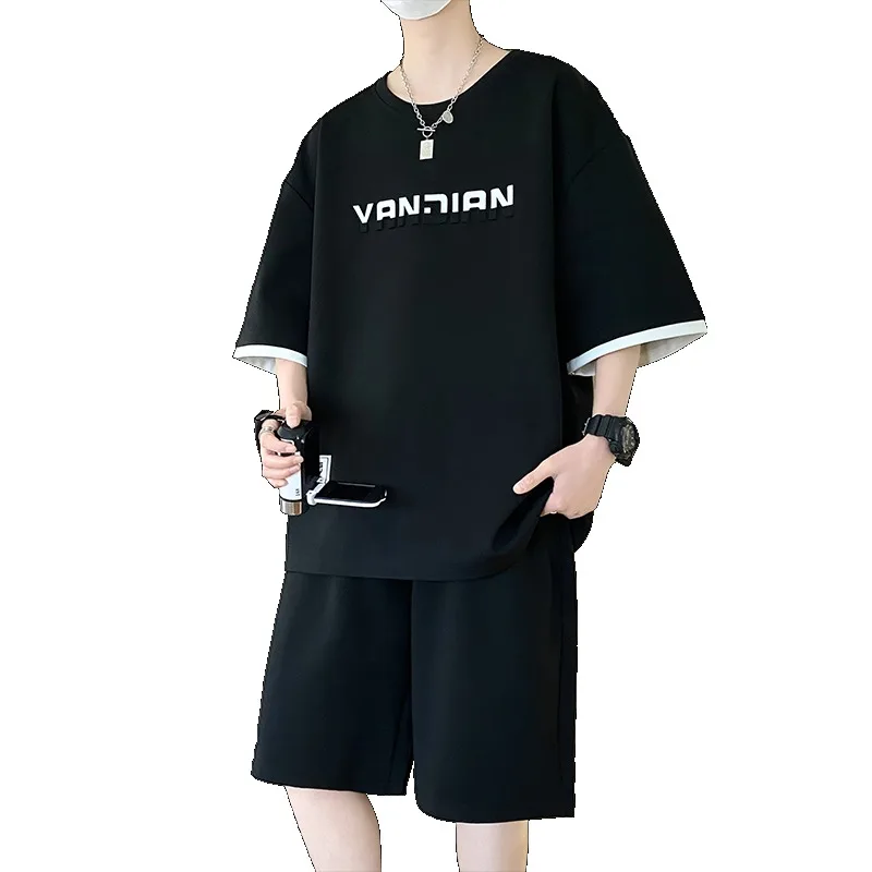 Men Summer Contrast Trim 3D Letter Print T-shirt Elastic Waist Shorts Loose Fashion Two Piece Outfit
Men Summer Contrast Trim 3D Letter Print T-shirt Elastic Waist Shorts Loose Fashion Two Piece Outfit