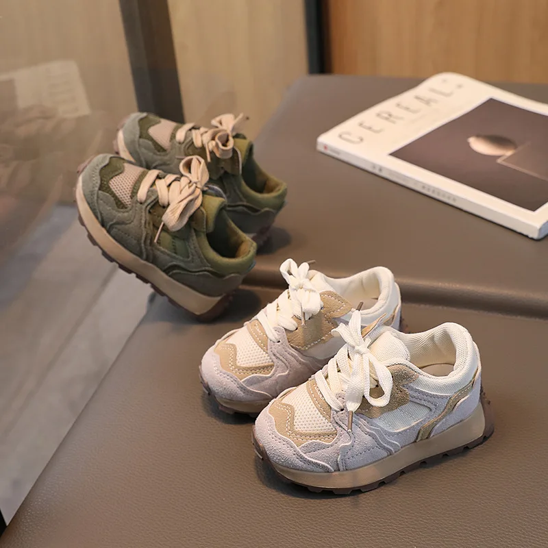 Модная обувь для девочек в стиле ретро, осень 2023, новые детские кроссовки, удобная повседневная обувь на мягкой подошве для девочек, простая универсальная обувь для мальчиков Tenis
Модная обувь для девочек в стиле ретро, осень 2023, новые детские кроссовки, удобная повседневная обувь на мягкой подошве для девочек, простая универсальная обувь для мальчиков Tenis