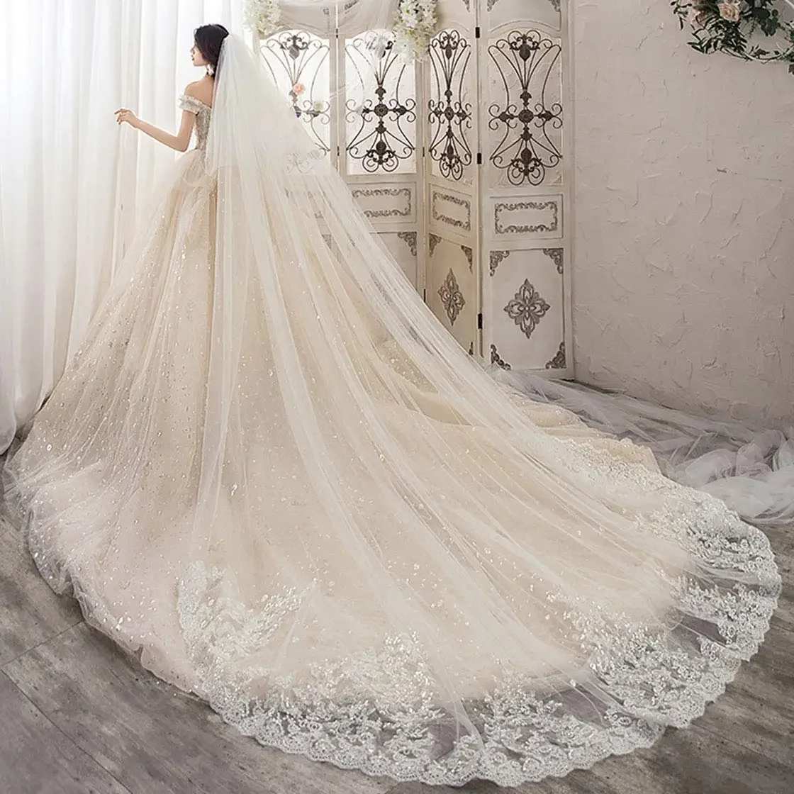 Wedding Veil Sequins Two Layer Long Cathedral Length Veils Applique Edge Velo De Cabeza For Bride Voile Customized Vail
Wedding Veil Sequins Two Layer Long Cathedral Length Veils Applique Edge Velo De Cabeza For Bride Voile Customized Vail