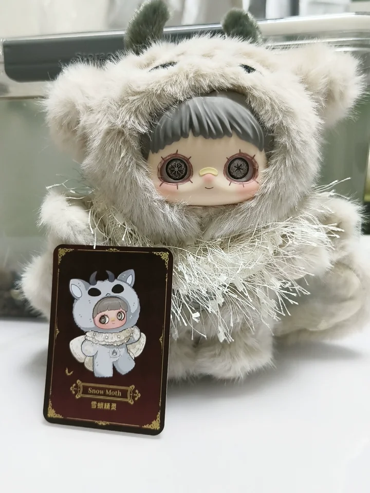 Новая Оригинальная Подлинная Коллекционная Фигурка Maymei Winter Weirdness (Слепая коробка), Милая Виниловая Кукла, Подвеска для Сумки, Украшение, Подарок на День Рождения для Девочек, Детские Игрушки
Новая Оригинальная Подлинная Коллекционная Фигурка Maymei Winter Weirdness (Слепая коробка), Милая Виниловая Кукла, Подвеска для Сумки, Украшение, Подарок на День Рождения для Девочек, Детские Игрушки