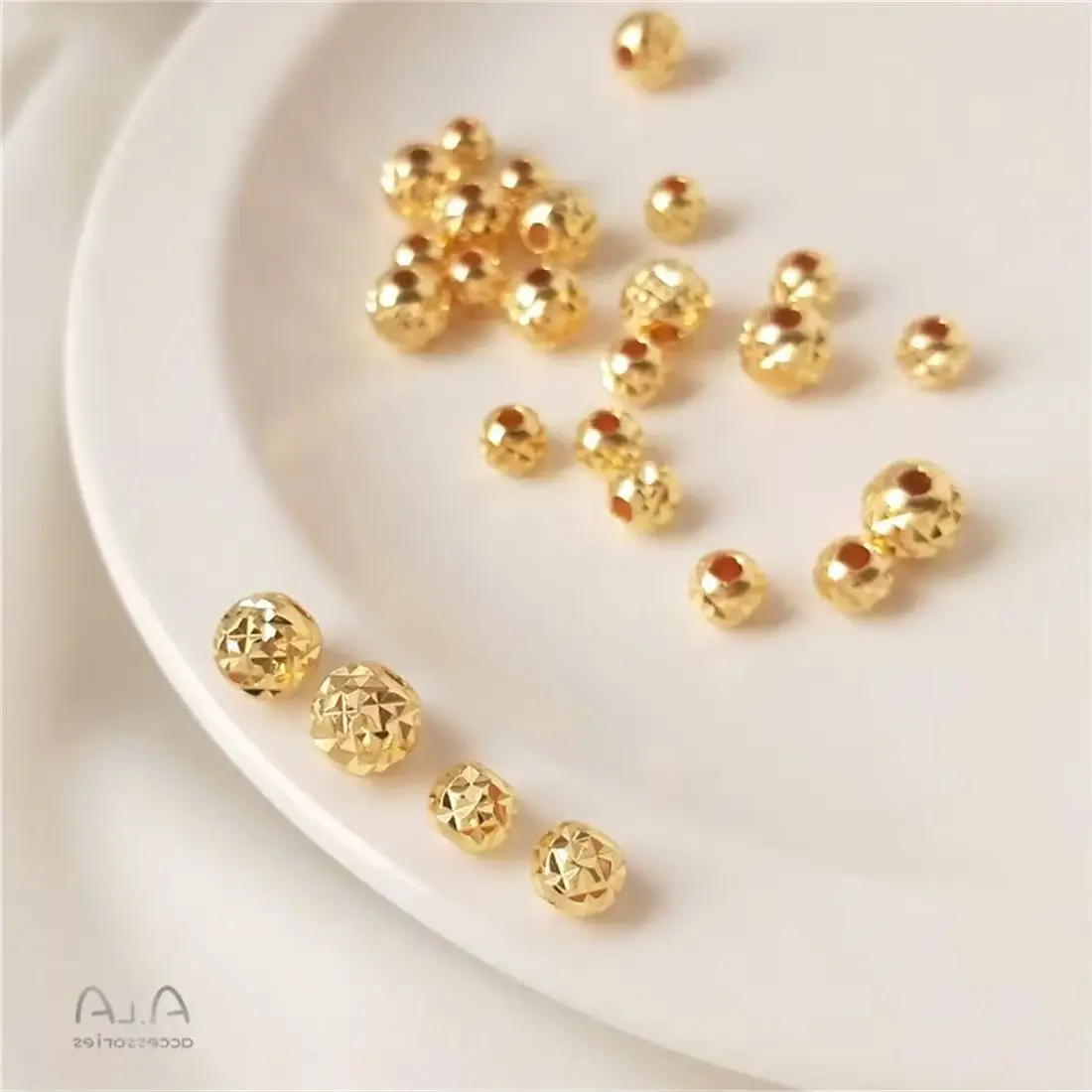 14K Gold-plated Copper Plated Real Pineapple Bead Diamond Cut Sparkling Bead DIY Bracelet Necklace Loose Bead Accessories C145
14K Gold-plated Copper Plated Real Pineapple Bead Diamond Cut Sparkling Bead DIY Bracelet Necklace Loose Bead Accessories C145