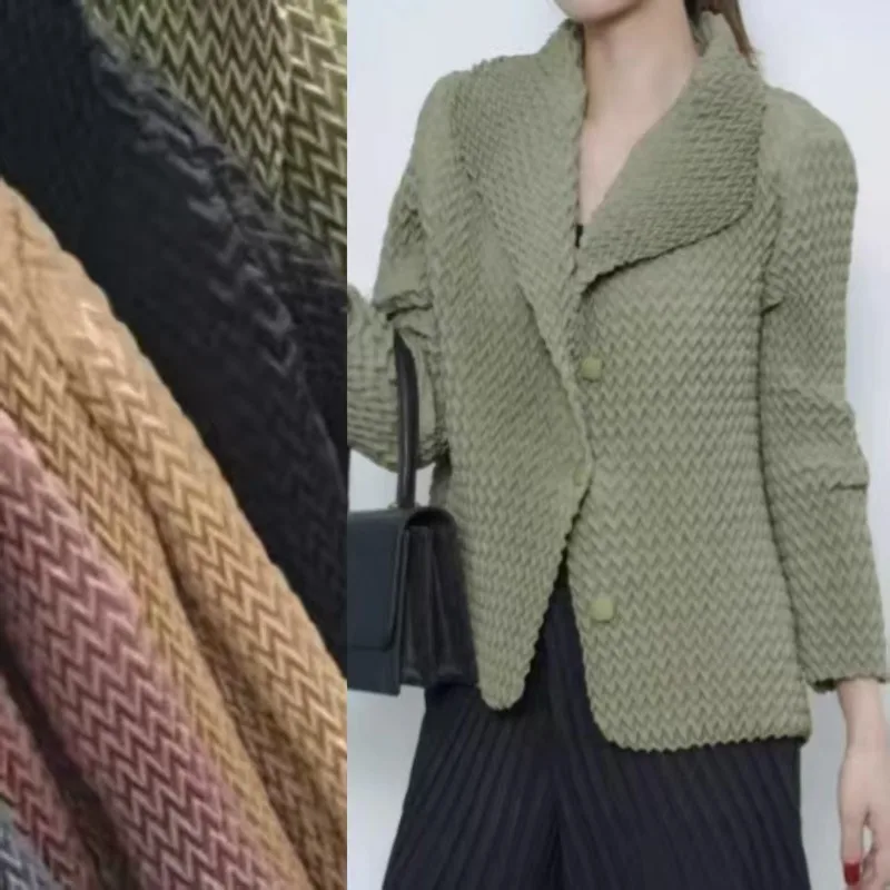 Miyake плиссированная куртка плиссе, дизайнерская хлопковая куртка, женская теплая короткая зимняя новая модель, универсальное толстое пальто
Miyake плиссированная куртка плиссе, дизайнерская хлопковая куртка, женская теплая короткая зимняя новая модель, универсальное толстое пальто