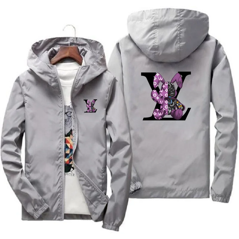 New men's luxury brand hooded windbreaker, raincoat, mountaineering sports men's fashionable printed casual high-quality jacket
New men's luxury brand hooded windbreaker, raincoat, mountaineering sports men's fashionable printed casual high-quality jacket