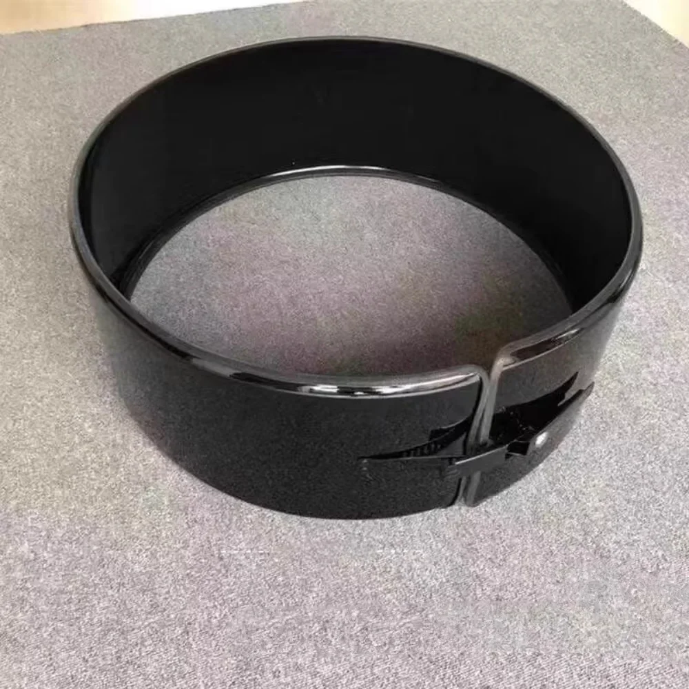 For G-Class W464 Modification Upgrade Dry Carbon Fiber Spare Tire Cover Frame Spare Tire Bead Frame Body Kit
For G-Class W464 Modification Upgrade Dry Carbon Fiber Spare Tire Cover Frame Spare Tire Bead Frame Body Kit