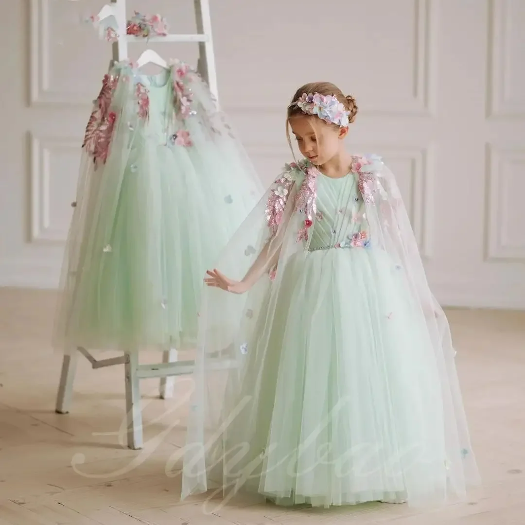 Light Green Fairy Flower Girl Dress Lace Appliques A-Line Floor Length Cap Sleeves Tulle Dresses First Communion Birthday Gowns
Light Green Fairy Flower Girl Dress Lace Appliques A-Line Floor Length Cap Sleeves Tulle Dresses First Communion Birthday Gowns