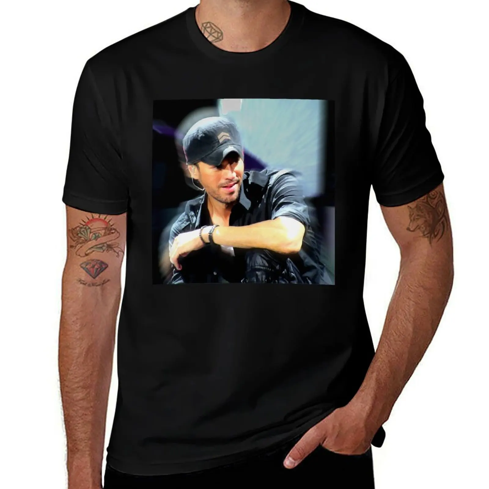 Enrique Iglesias - looking at you! Classic Essential T-Shirt graphic t shirts for man man t shirt luxury
Enrique Iglesias - looking at you! Classic Essential T-Shirt graphic t shirts for man man t shirt luxury