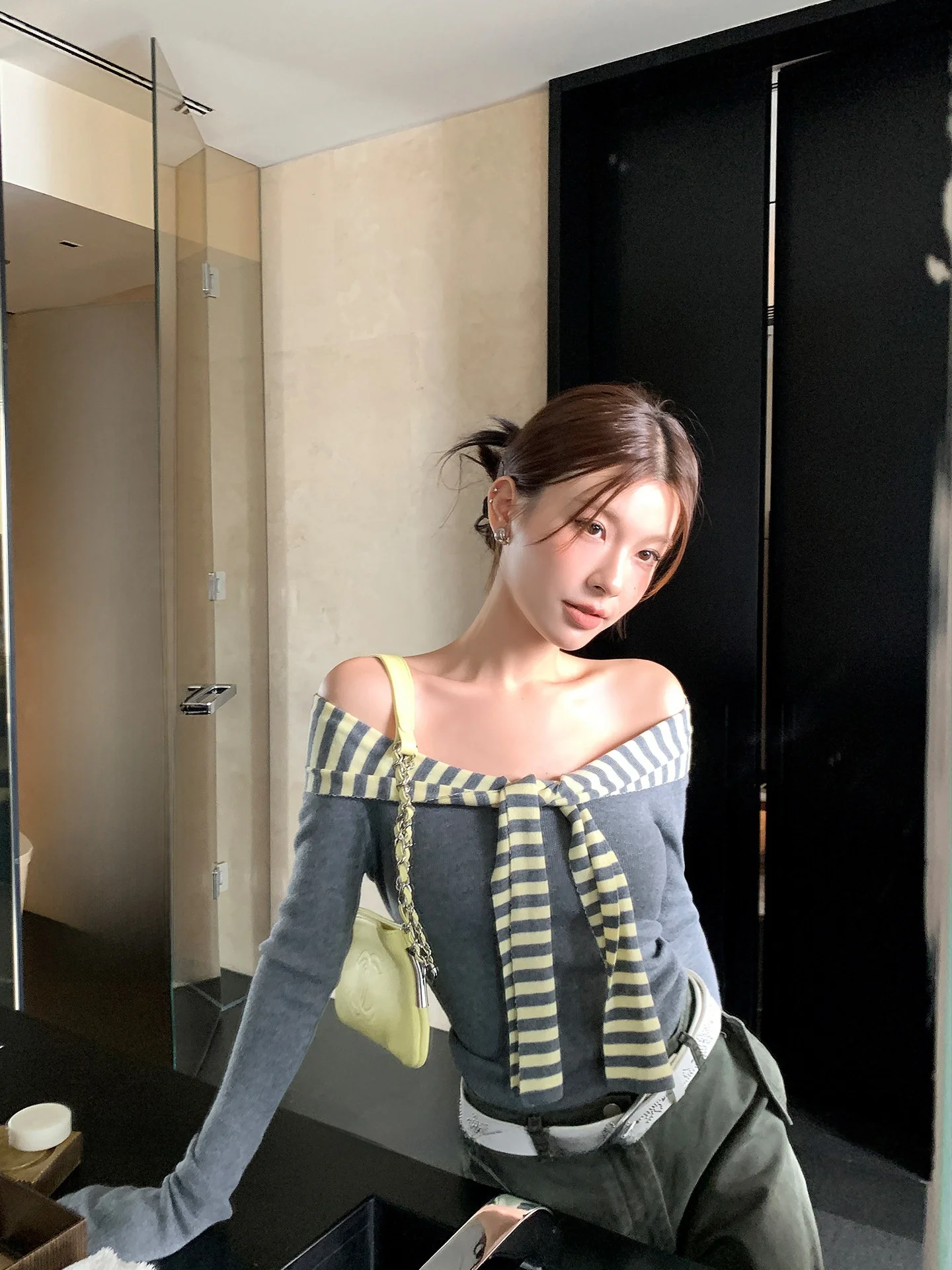 LIONE Nautical Miu Series Design Sense Color Blo Striped Sa Fake Two-Piece Knitted Sweater Casual Sle Slim Fit Long Sle...
LIONE Nautical Miu Series Design Sense Color Blo Striped Sa Fake Two-Piece Knitted Sweater Casual Sle Slim Fit Long Sle...