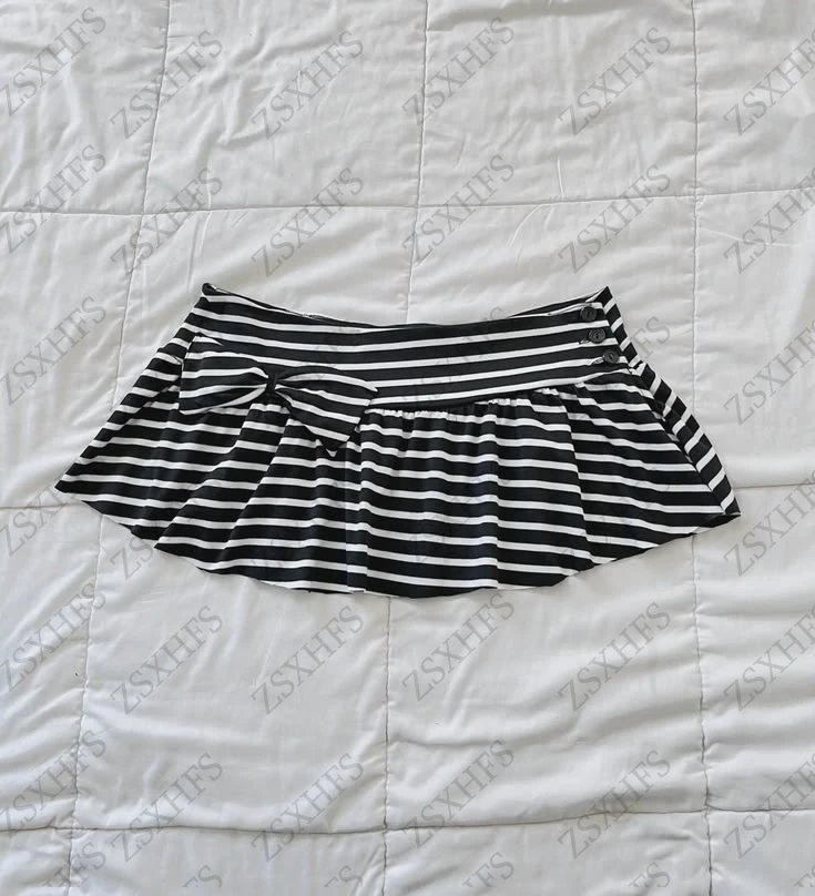 Sexy Mini Skirts Women Clothing High Waist Punk 2000s Bow Y2k Skirt Harajuku Sweet Girl Short Skirts Stripe Grunge Emo Skirts
Sexy Mini Skirts Women Clothing High Waist Punk 2000s Bow Y2k Skirt Harajuku Sweet Girl Short Skirts Stripe Grunge Emo Skirts
