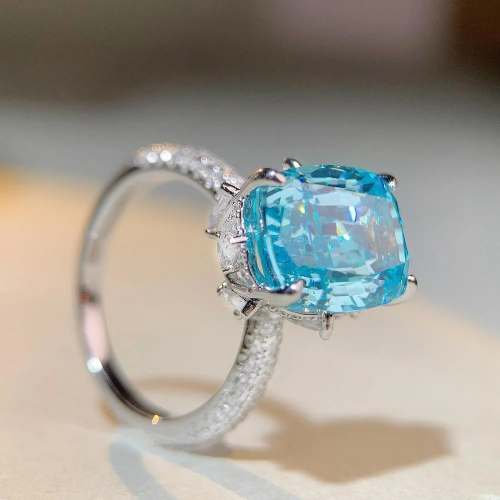 Viora Jewelry Luxury white gold solid platinum PT950 Aquamarine Moissanite Ring Women's 10 karat Ring
Viora Jewelry Luxury white gold solid platinum PT950 Aquamarine Moissanite Ring Women's 10 karat Ring
