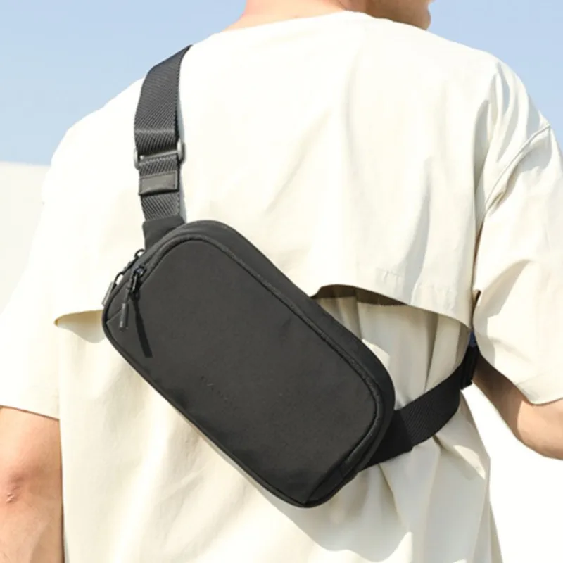 Men's chest bag,crossbody bag,portable phone bag,fashionable storage bag,waist bag,sacoche homme luxe, bolso hombre bandoleras
Men's chest bag,crossbody bag,portable phone bag,fashionable storage bag,waist bag,sacoche homme luxe, bolso hombre bandoleras