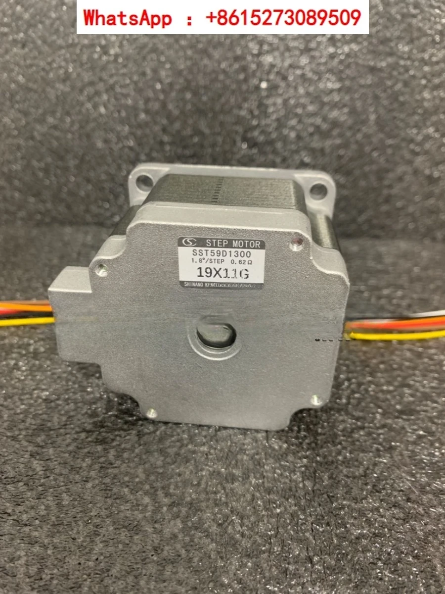 SST59D1300 Stepping Motor 4-wire 42-thickness 6.35-axis brand-new original factory SST59D
SST59D1300 Stepping Motor 4-wire 42-thickness 6.35-axis brand-new original factory SST59D
