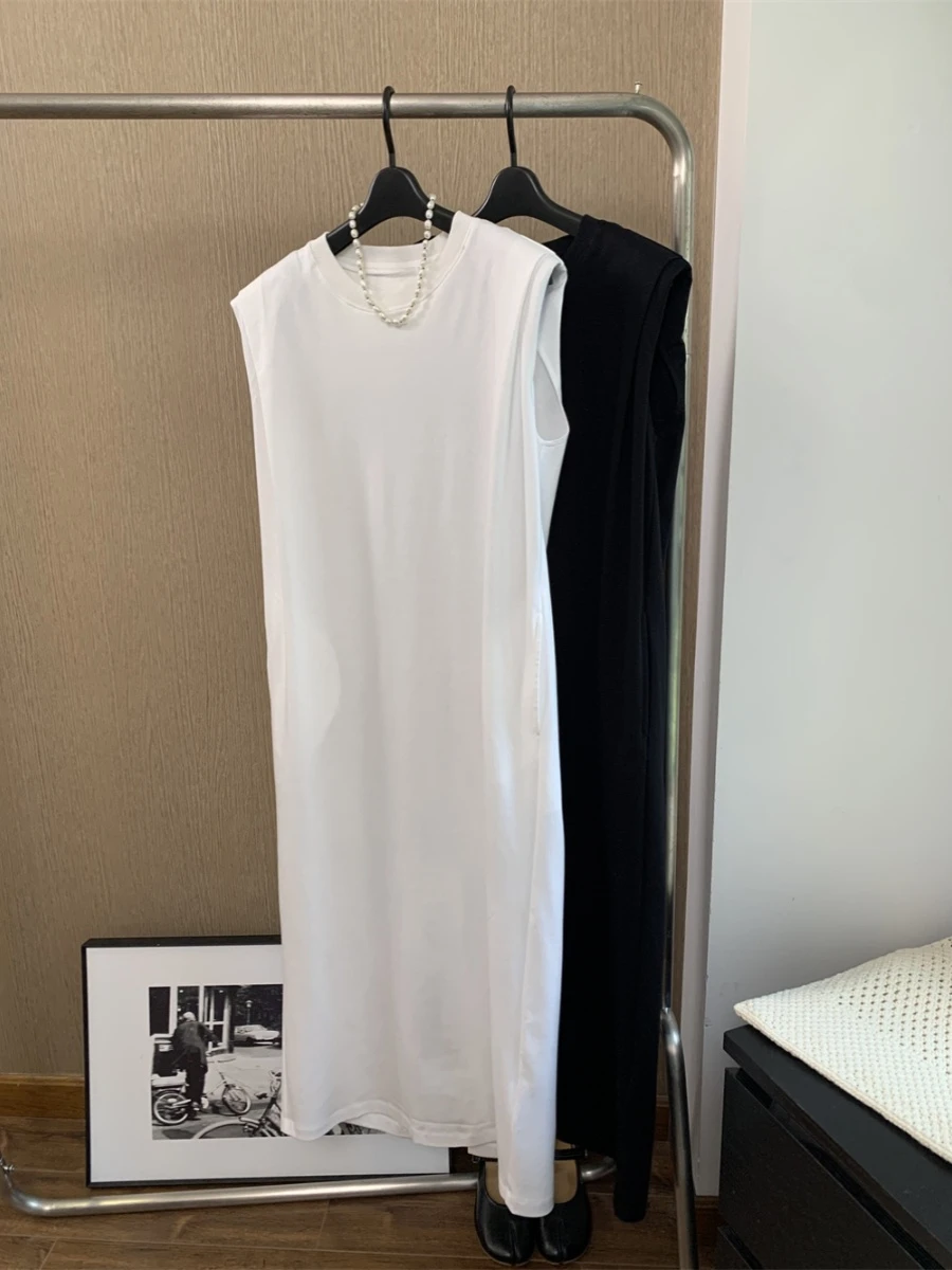Minimalist Niche Design Pressed Pleated Broad Shoulder Back Slit Loose Straight Round Neck Sleeveless T-shirt Dress
Minimalist Niche Design Pressed Pleated Broad Shoulder Back Slit Loose Straight Round Neck Sleeveless T-shirt Dress