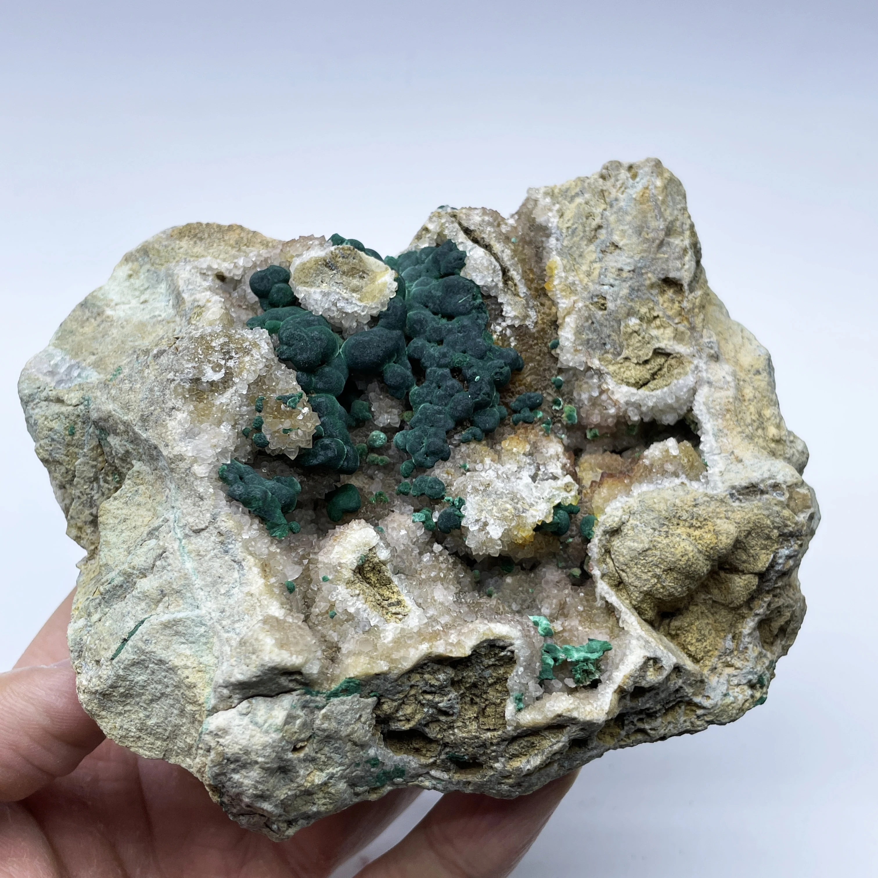 Natural Malachite Crystal Mineral Specimen Stones And Crystals Healing Grystals Quartz Home Decorations
Natural Malachite Crystal Mineral Specimen Stones And Crystals Healing Grystals Quartz Home Decorations