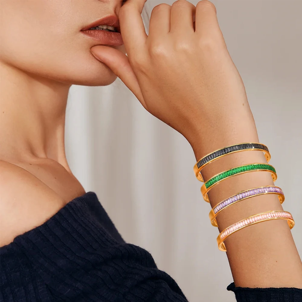 Light luxury multi-color diamond-set stainless steel women's bracelets, high-quality waterproof jewelry, free delivery
Light luxury multi-color diamond-set stainless steel women's bracelets, high-quality waterproof jewelry, free delivery