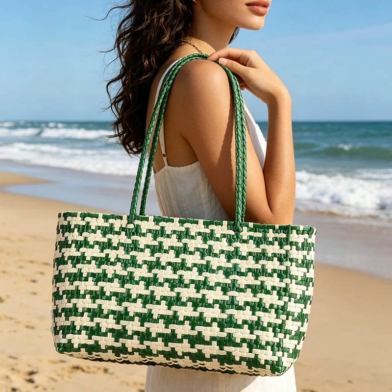 Sturdy Plastic Woven Tote Bag Summer Beach Vacation Bag Fashion Simple Shopping Basket Bags Women Versatile Shoulder Bag
Sturdy Plastic Woven Tote Bag Summer Beach Vacation Bag Fashion Simple Shopping Basket Bags Women Versatile Shoulder Bag