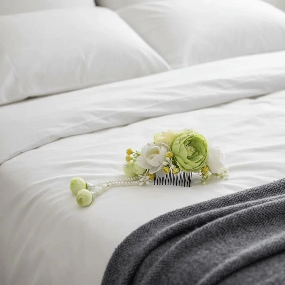 Elegant Sweet Flowers Hairpin with Tassels Floral Headwear Plastic Tulip Hair Comb Thai Style Cloth Chignon Hair Clips Daily
Elegant Sweet Flowers Hairpin with Tassels Floral Headwear Plastic Tulip Hair Comb Thai Style Cloth Chignon Hair Clips Daily