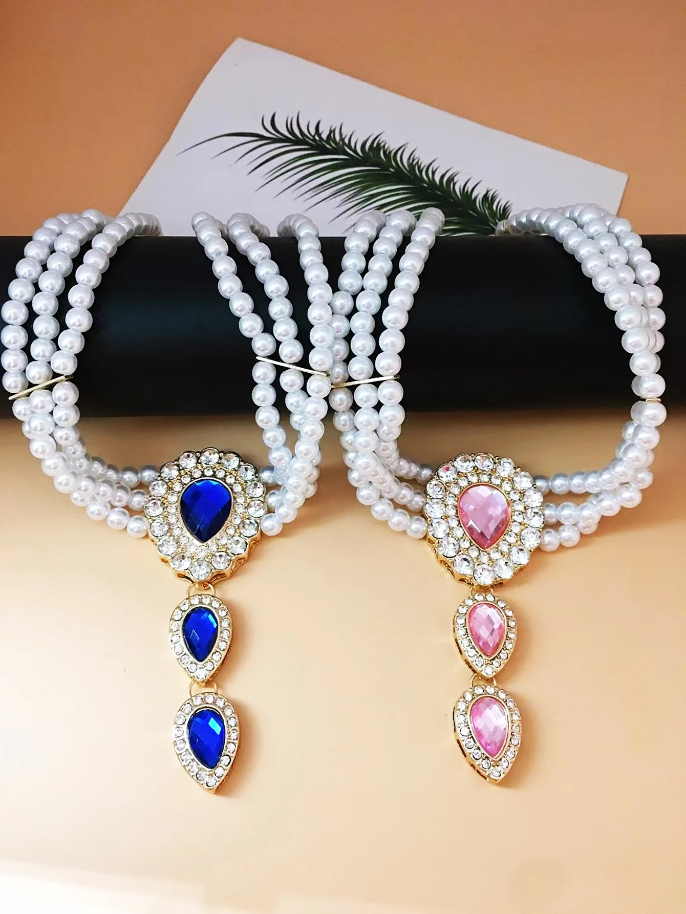 Korean Romantic Baroque Pearl Beaded Choker Necklace for Women Fashion Multi-layer Colorful Zircon Pendant Necklace Jewelry
Korean Romantic Baroque Pearl Beaded Choker Necklace for Women Fashion Multi-layer Colorful Zircon Pendant Necklace Jewelry