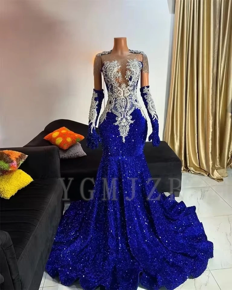 Роскошное королевское синее платье для выпускного вечера с черными стразами и бриллиантами для темнокожих девушек, с перчатками, для африканской вечеринки, нарядное вечернее платье, на заказ
Роскошное королевское синее платье для выпускного вечера с черными стразами и бриллиантами для темнокожих девушек, с перчатками, для африканской вечеринки, нарядное вечернее платье, на заказ