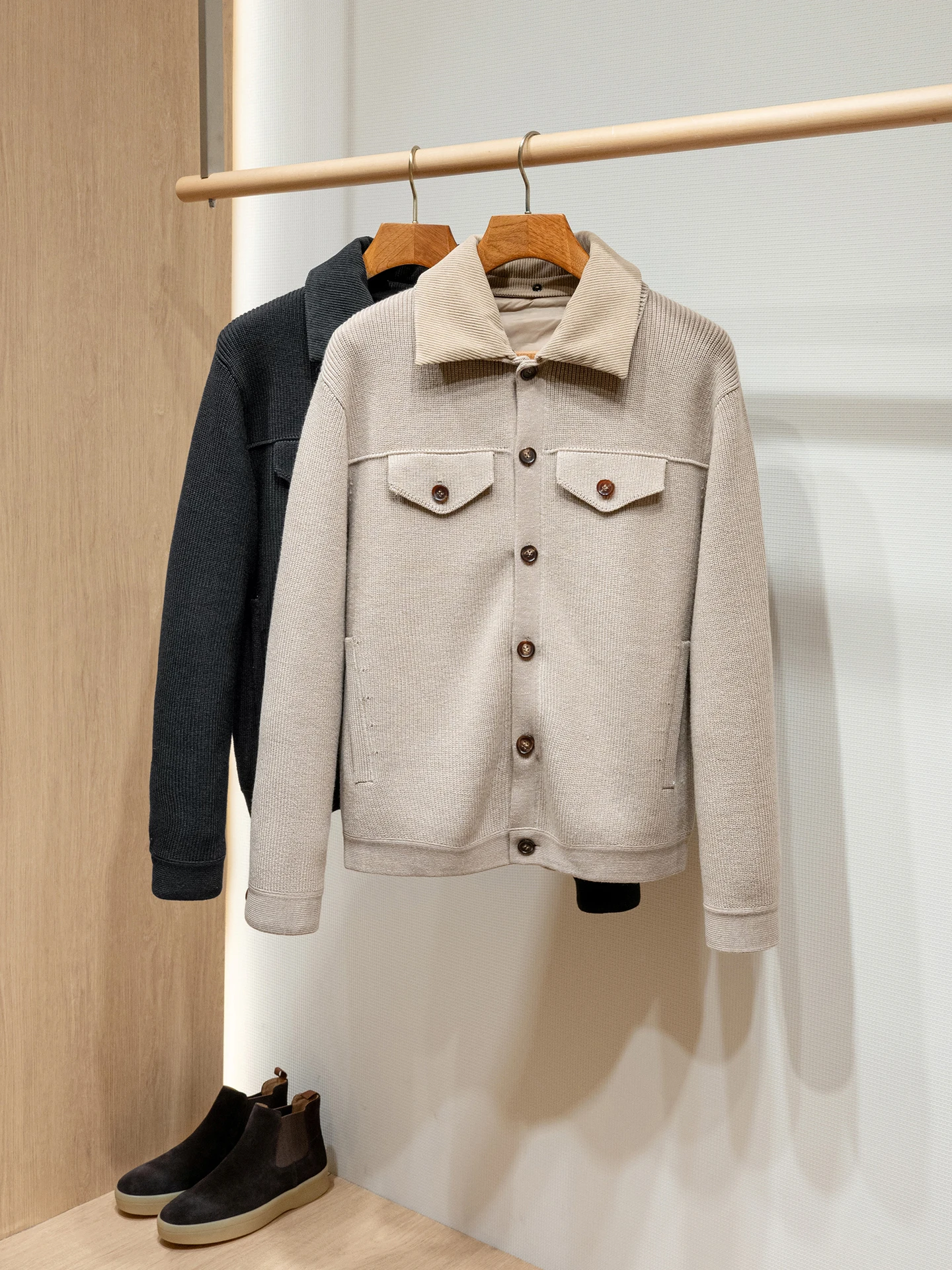 Мужская 90% белая гусиная пуховая куртка Jaet BLT, трикотажная шерстяная верхняя одежда, съемный внутренний жилет, повседневное длинное пальто све
Мужская 90% белая гусиная пуховая куртка Jaet BLT, трикотажная шерстяная верхняя одежда, съемный внутренний жилет, повседневное длинное пальто све