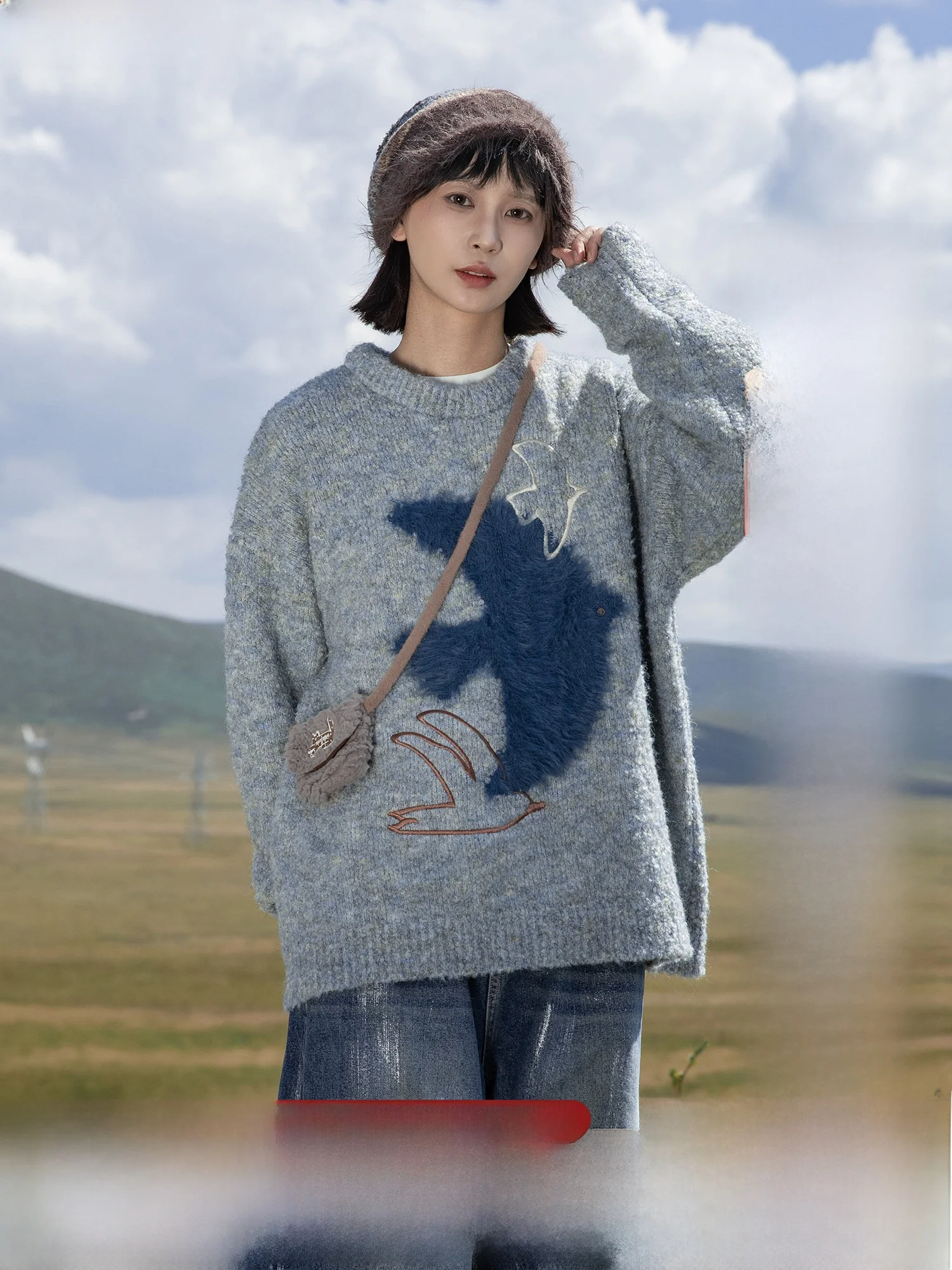 Японский ретро-свитер Saoe: пушистый, с имитацией меха, вышивкой из круглой пряжи, свободного кроя, с длинными рукавами и круглым вырезом
Японский ретро-свитер Saoe: пушистый, с имитацией меха, вышивкой из круглой пряжи, свободного кроя, с длинными рукавами и круглым вырезом