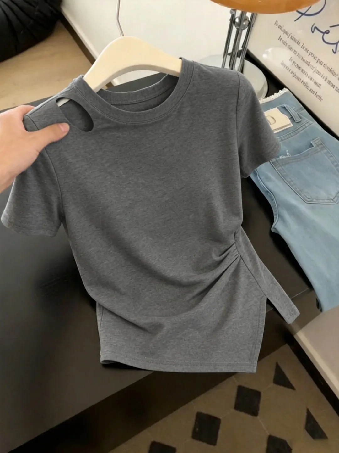 Summer Short Sleeve T-Shirt Women's Irregular Design Hollow out round Neck Versatile Stylish Top Artistic Loose Fit Printed
Summer Short Sleeve T-Shirt Women's Irregular Design Hollow out round Neck Versatile Stylish Top Artistic Loose Fit Printed