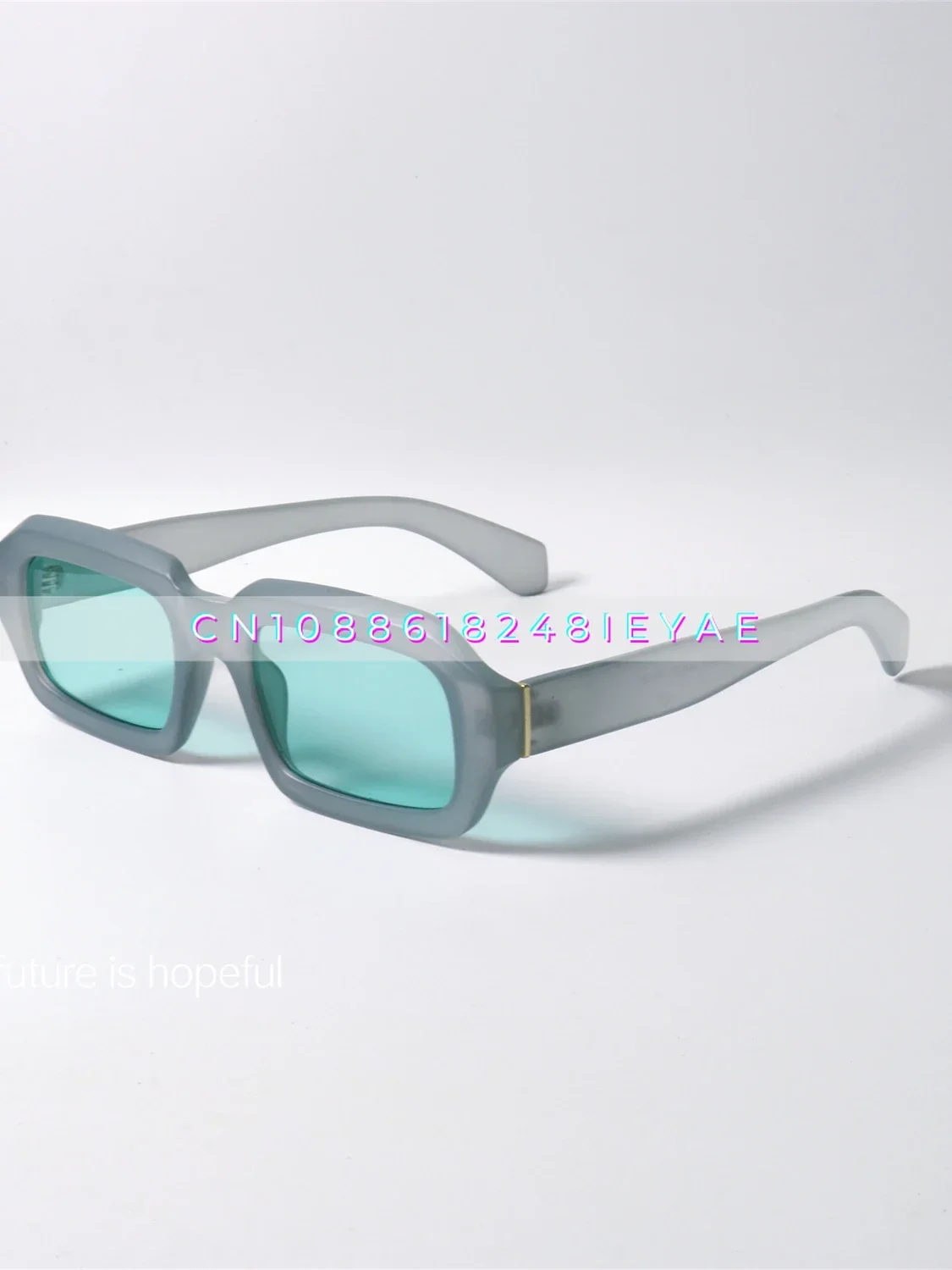 Нишевые мятно-зеленые квадратные солнцезащитные очки UV400, солнцезащитные очки с матовой текстурой и защитой от ультрафиолета
Нишевые мятно-зеленые квадратные солнцезащитные очки UV400, солнцезащитные очки с матовой текстурой и защитой от ультрафиолета