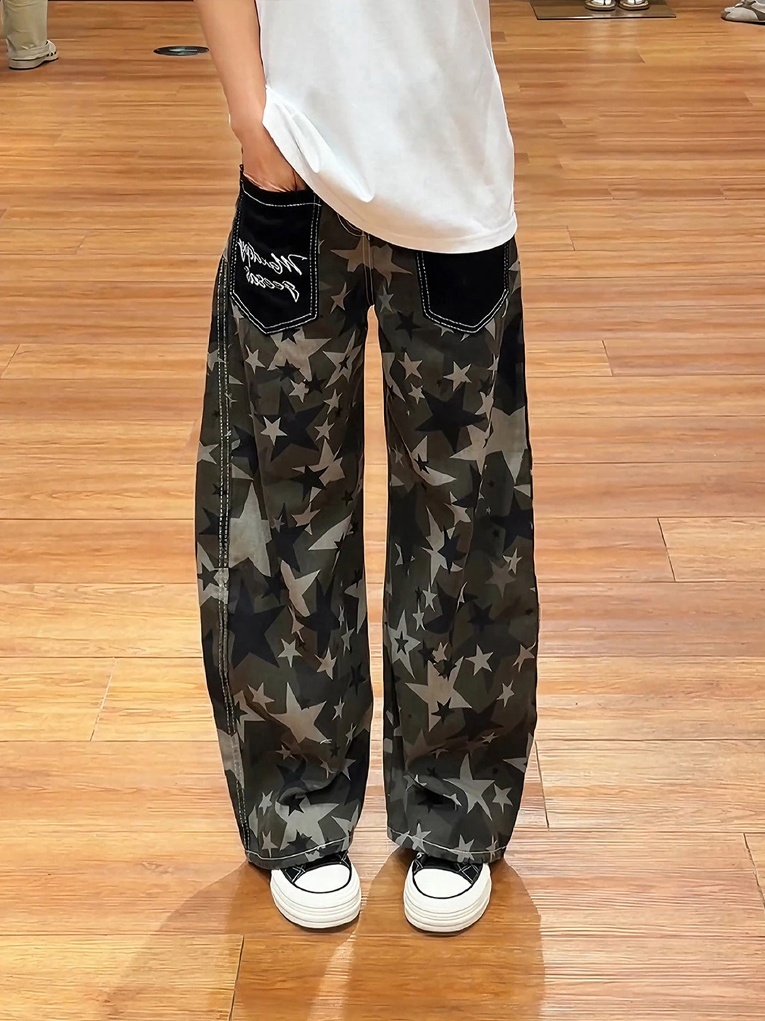 Retro American Vibe Star Print Loose Fit Straight Leg Jeans Men's Women's Casual Workwear Cargo Pants mid Waist Zipper Closure
Retro American Vibe Star Print Loose Fit Straight Leg Jeans Men's Women's Casual Workwear Cargo Pants mid Waist Zipper Closure
