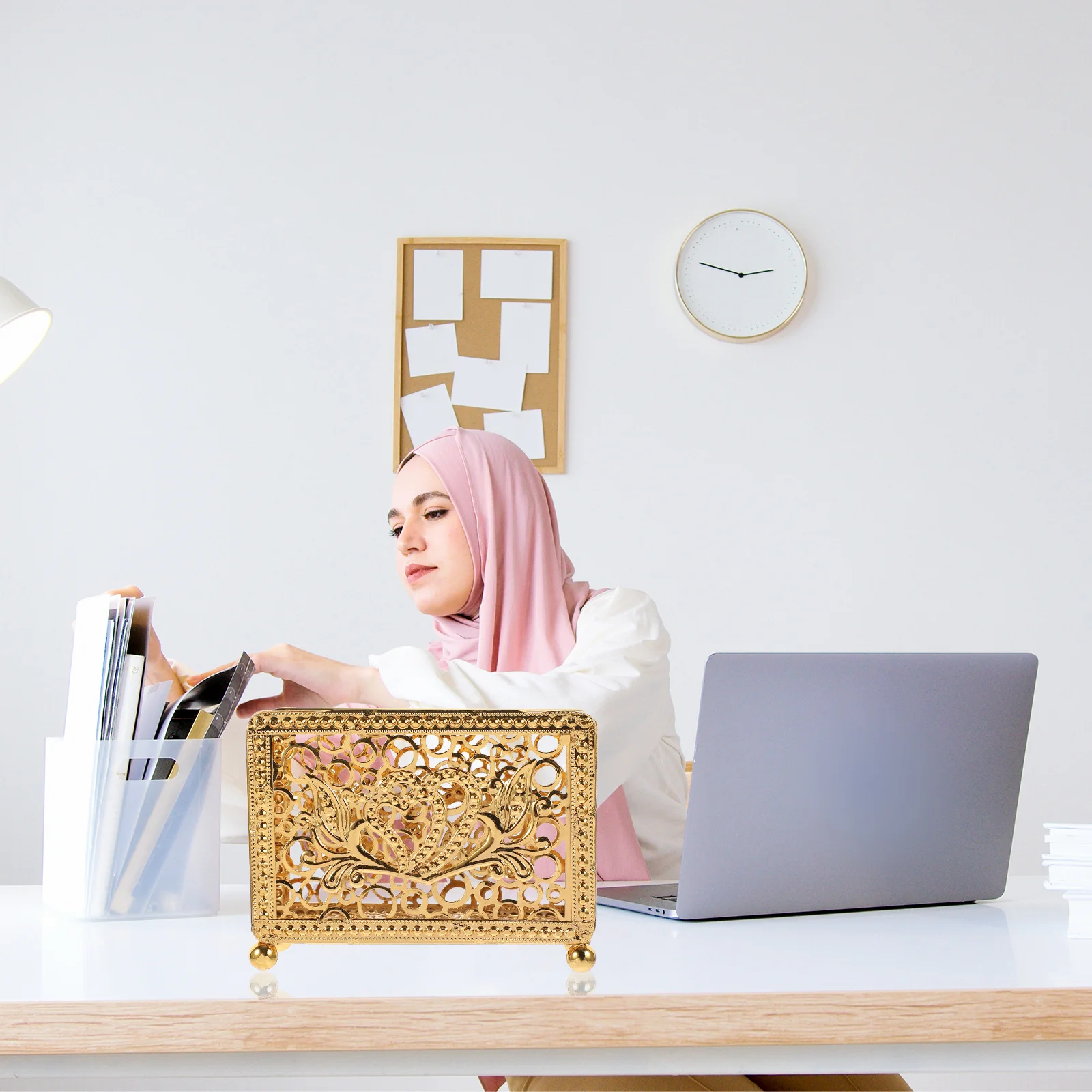 Metal Napkin Stand For Paper Tissue Storage Table Decor Cocktail Napkin Holder Guest Towel Organizer Kitchen Bar Hotel Use
Metal Napkin Stand For Paper Tissue Storage Table Decor Cocktail Napkin Holder Guest Towel Organizer Kitchen Bar Hotel Use